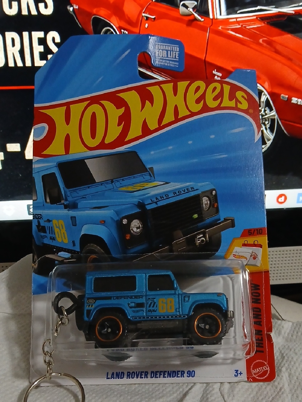 Land Rover Defender 90 Keychain -Hot WHEELS  Blue Special Edition